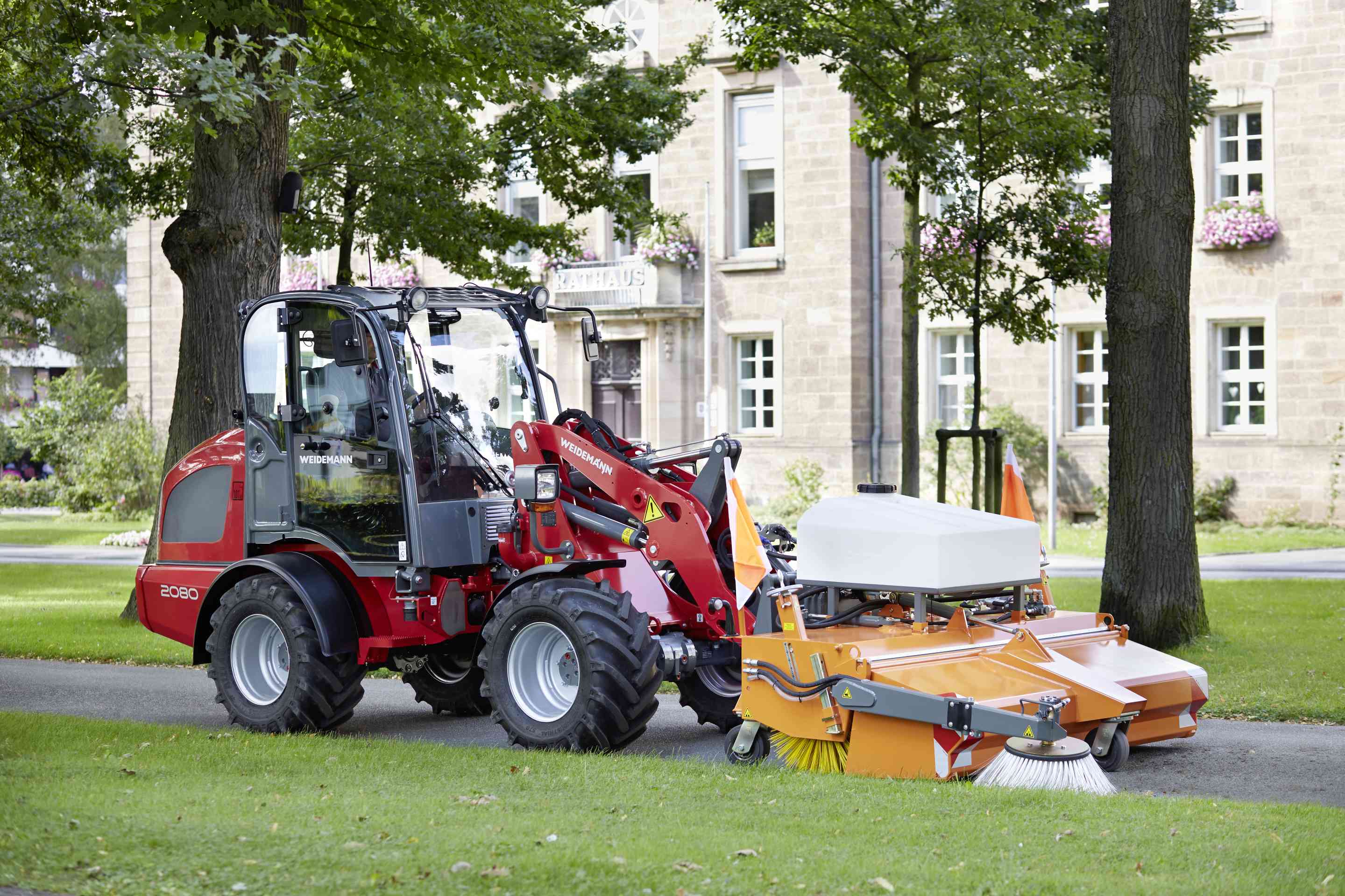 Wm_image_2080_kehrmaschine_p3a2264_action