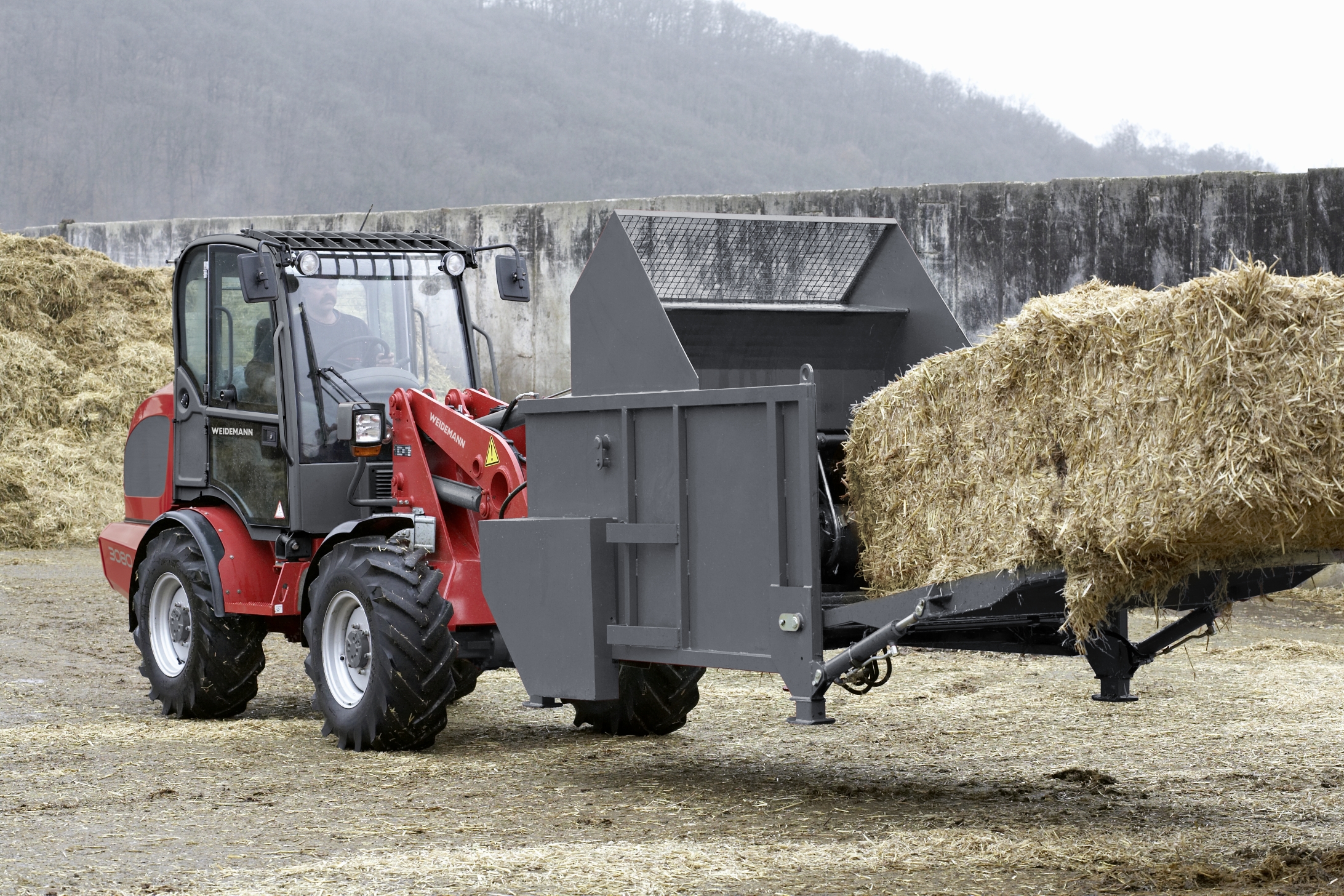 Wm_image_3080_haecksler_rund-und_quaderballen_action-2_copy