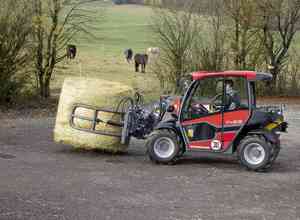 Wm_image_t4512_stage_v_rundballenzange_qk8a0526_action