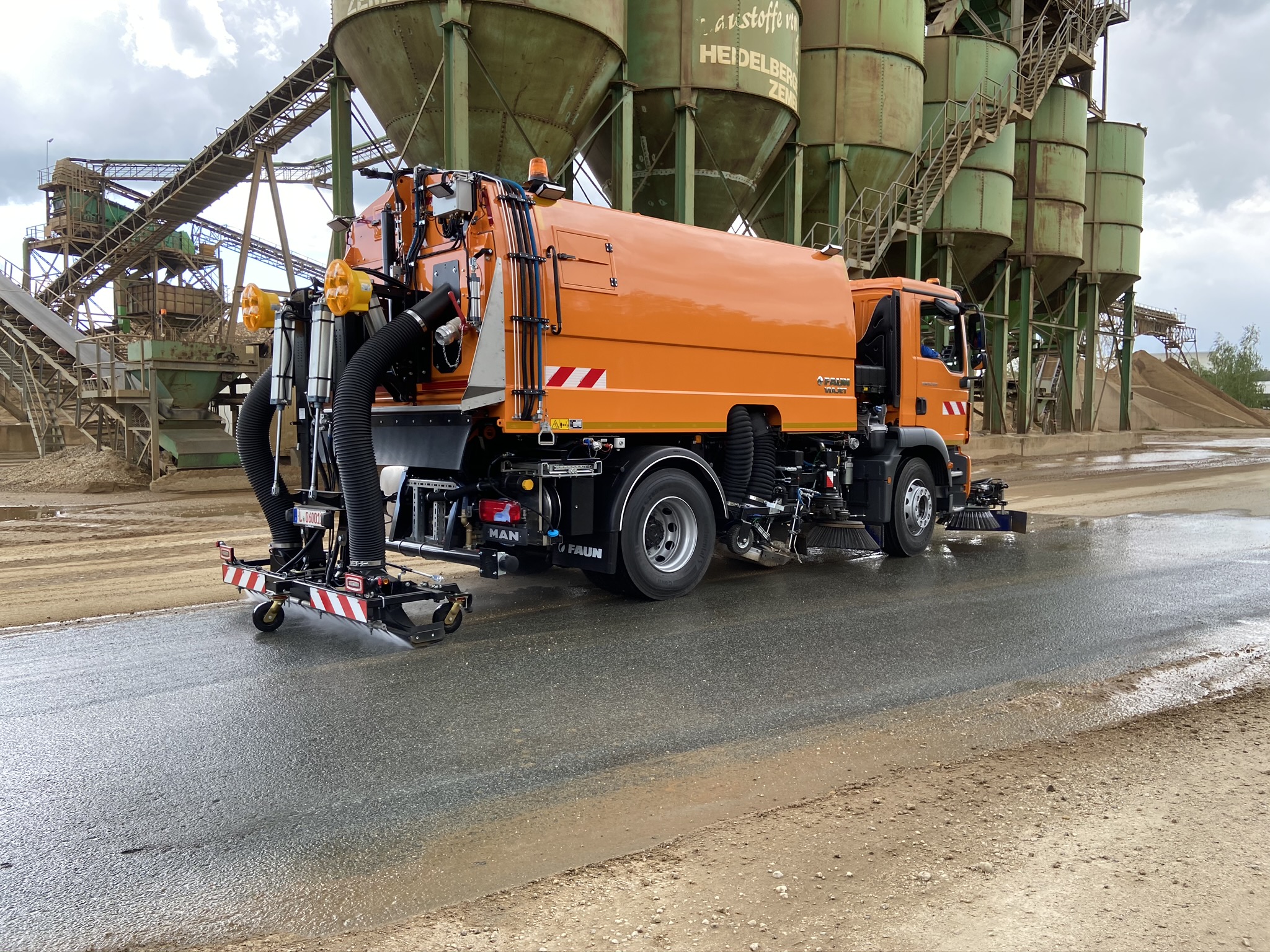 Viajet_6_a_(baumaschinenfahrzeug)